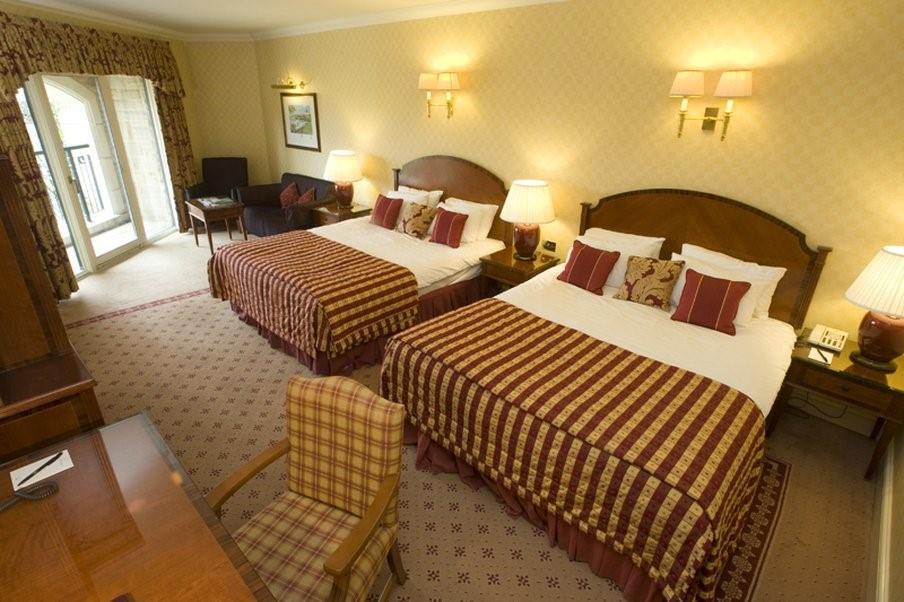 The Manor House At Celtic Manor Otel Newport  Oda fotoğraf